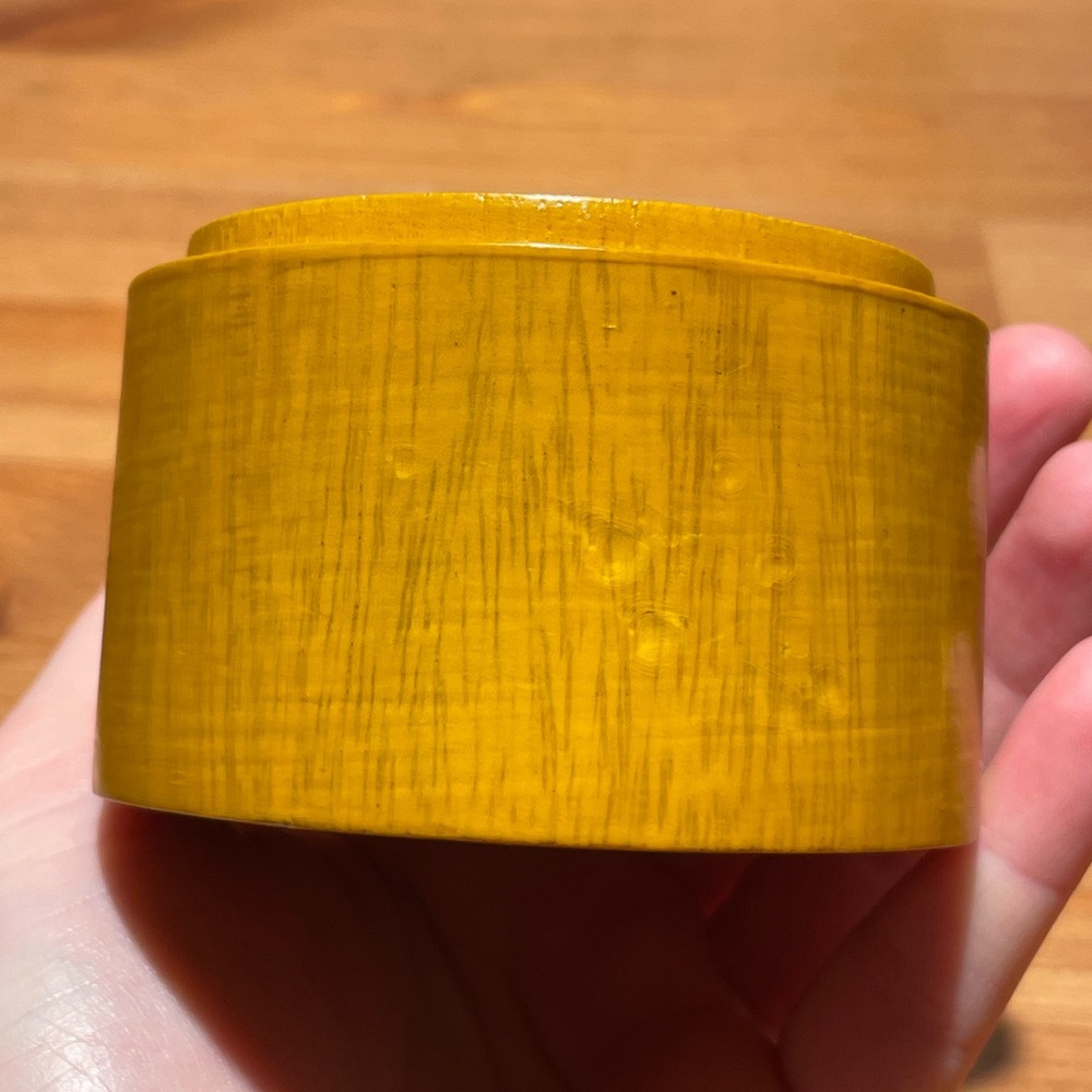 VTG Cat Playing With Yarn Stamped Emblem Lidded Trinket Box Bamboo Jewelry Decor - Picture 7 of 16